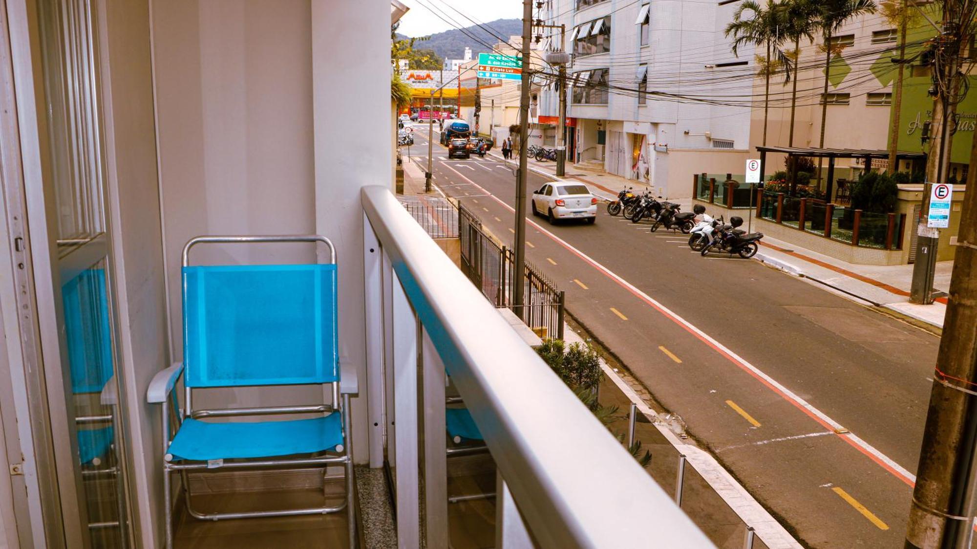 Apartamento 6 Pessoas - Proximo Ao Mar - Wi-fi - Netflix - 2tvs Smart Balneario Camboriu
